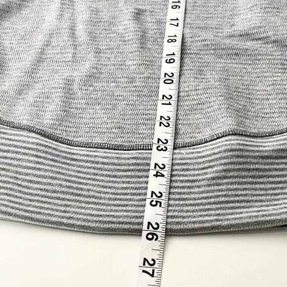 Lululemon Think Fast Pullover - size 8 - Picture 10 of 11
